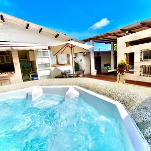 Gasthof Zurisadai, Puerto Ayora (Galapagos Islands)